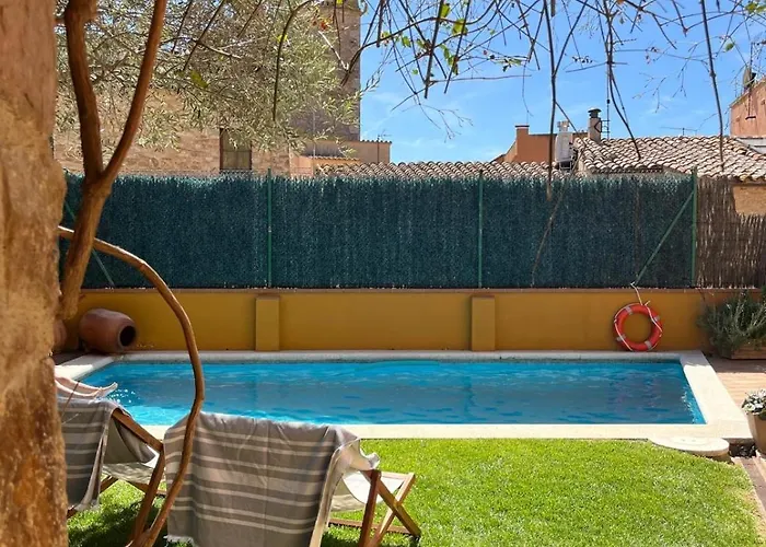 El Jardi De La Muralla * Regencós